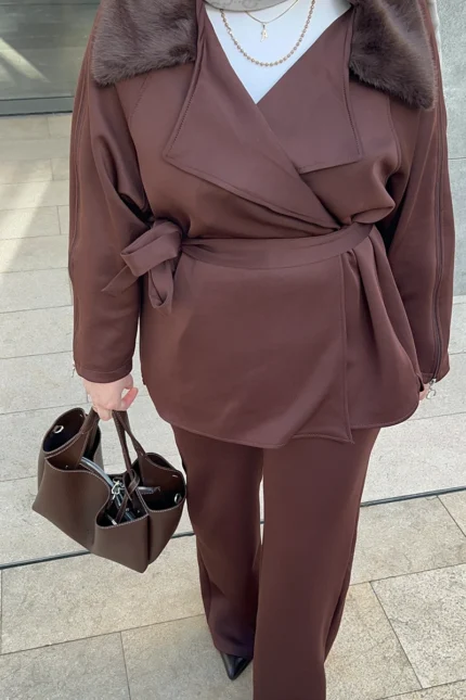 Kürklü Yakalı Scuba Takım